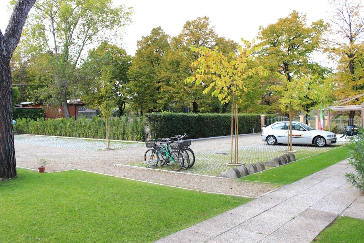 Villa Rosy Torre del Lago Puccini Eksteriør billede