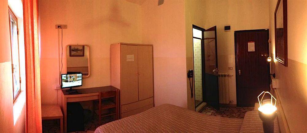 Villa Rosy Torre del Lago Puccini Eksteriør billede