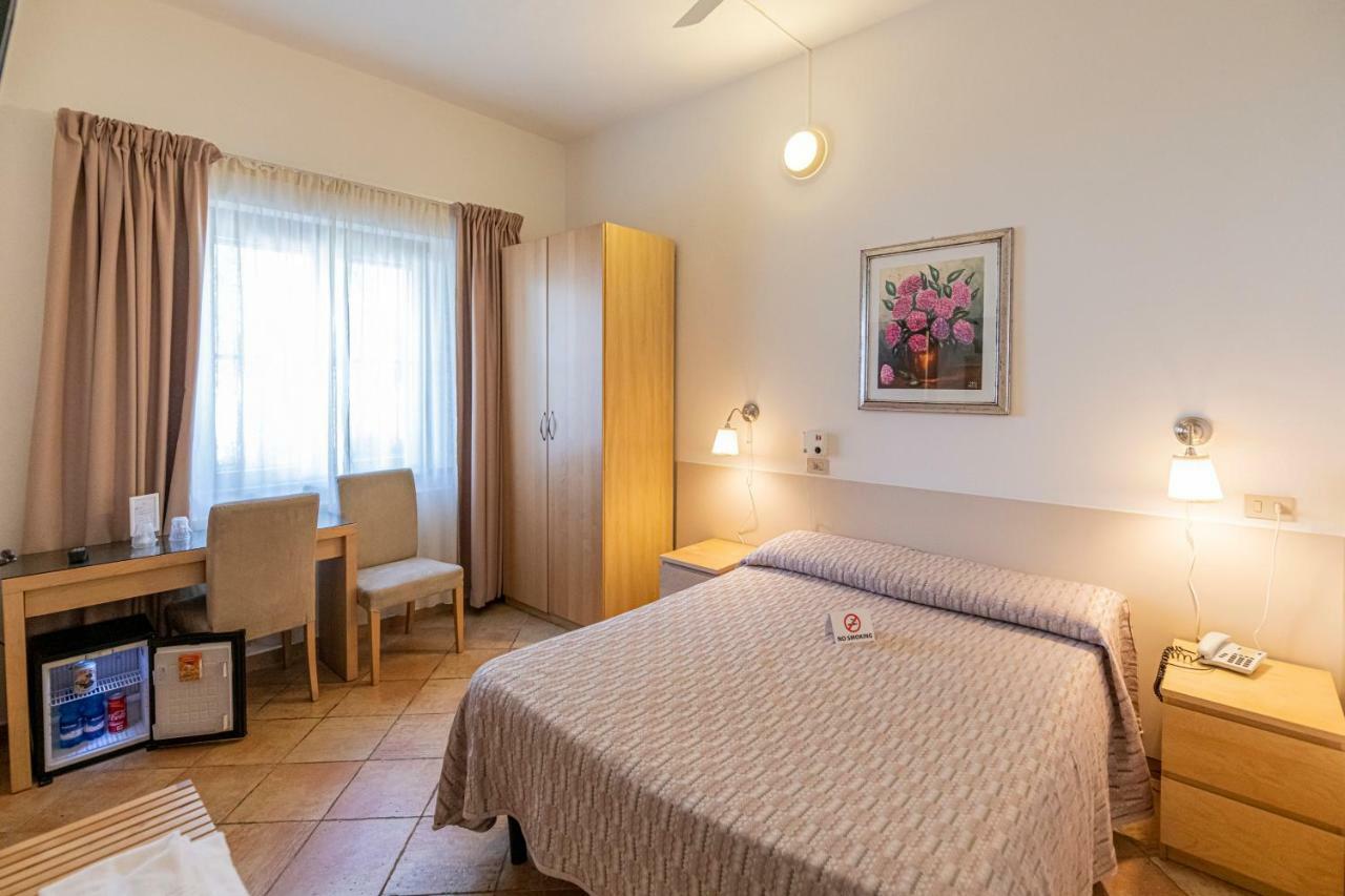 Villa Rosy Torre del Lago Puccini Eksteriør billede