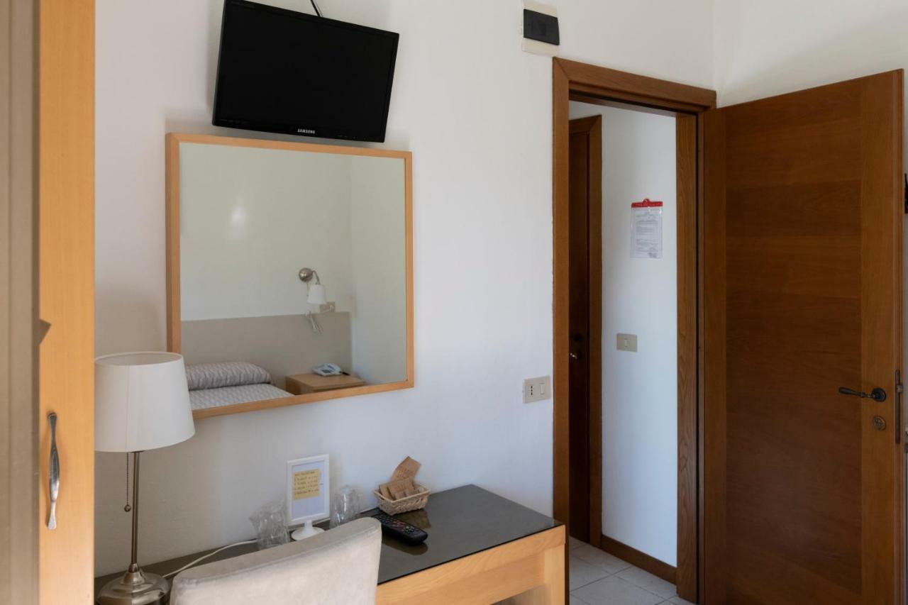 Villa Rosy Torre del Lago Puccini Eksteriør billede